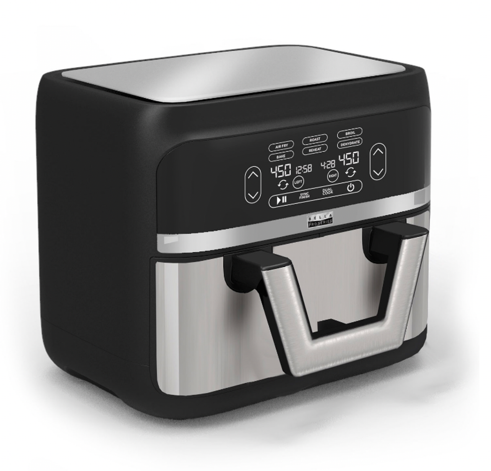 Friteuse \u00e0 air chaud \u00e0 \u00e9cran tactile noire avec un bac argent\u00e9.