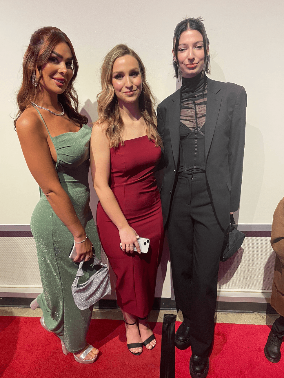 Gabrielle Marion, Cynthia Dulude et Marie Gagn\u00e9.