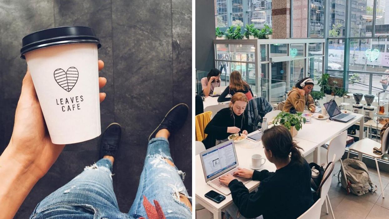 Gobelet du Leaves Café. Droite : Étudiants au Leaves House Café à Montréal.
