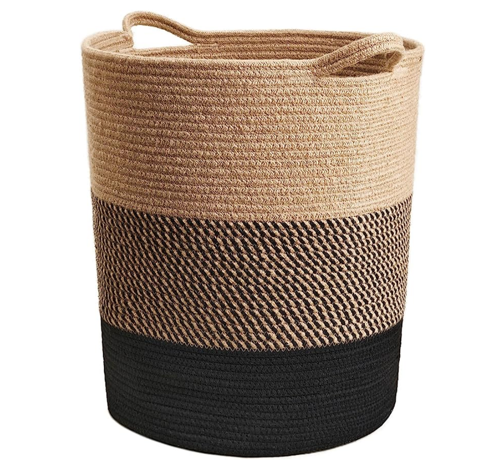 Grand panier en corde de coton noir et beige.
