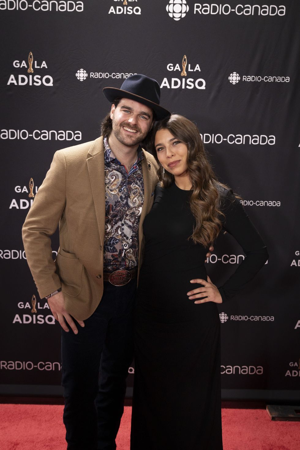 Guillaume Lafond et sa copine Carolann au gala de l'ADISQ 2023.
