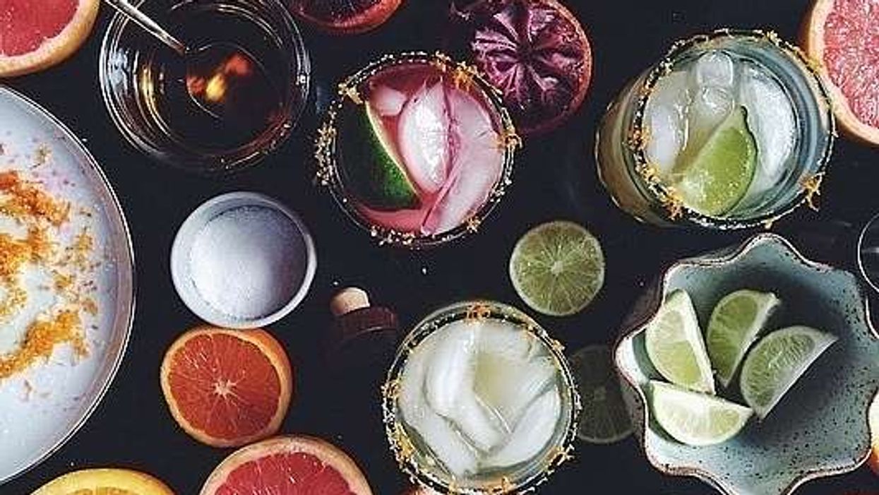 6 recettes pour infuser tes fruits et alcools préférés