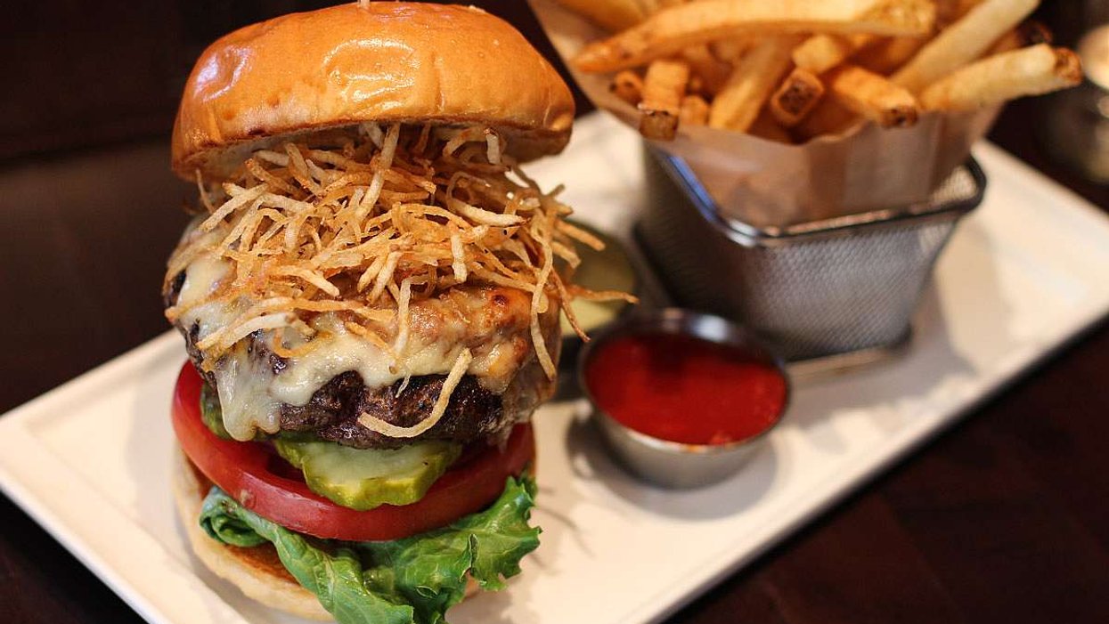 7 places à Montréal où manger un bon burger cochon