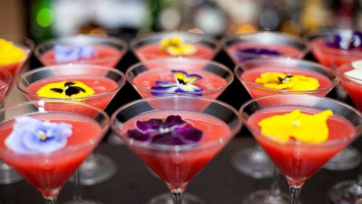 Cocktails et fleurs pour un 5 à 7 grandiose au Marché Jean-Talon vendredi!