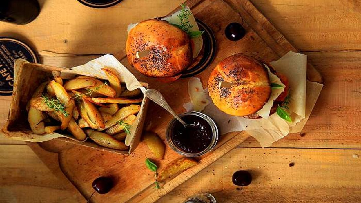 10 restaurants où tu peux manger comme un fou pour moins de 20$