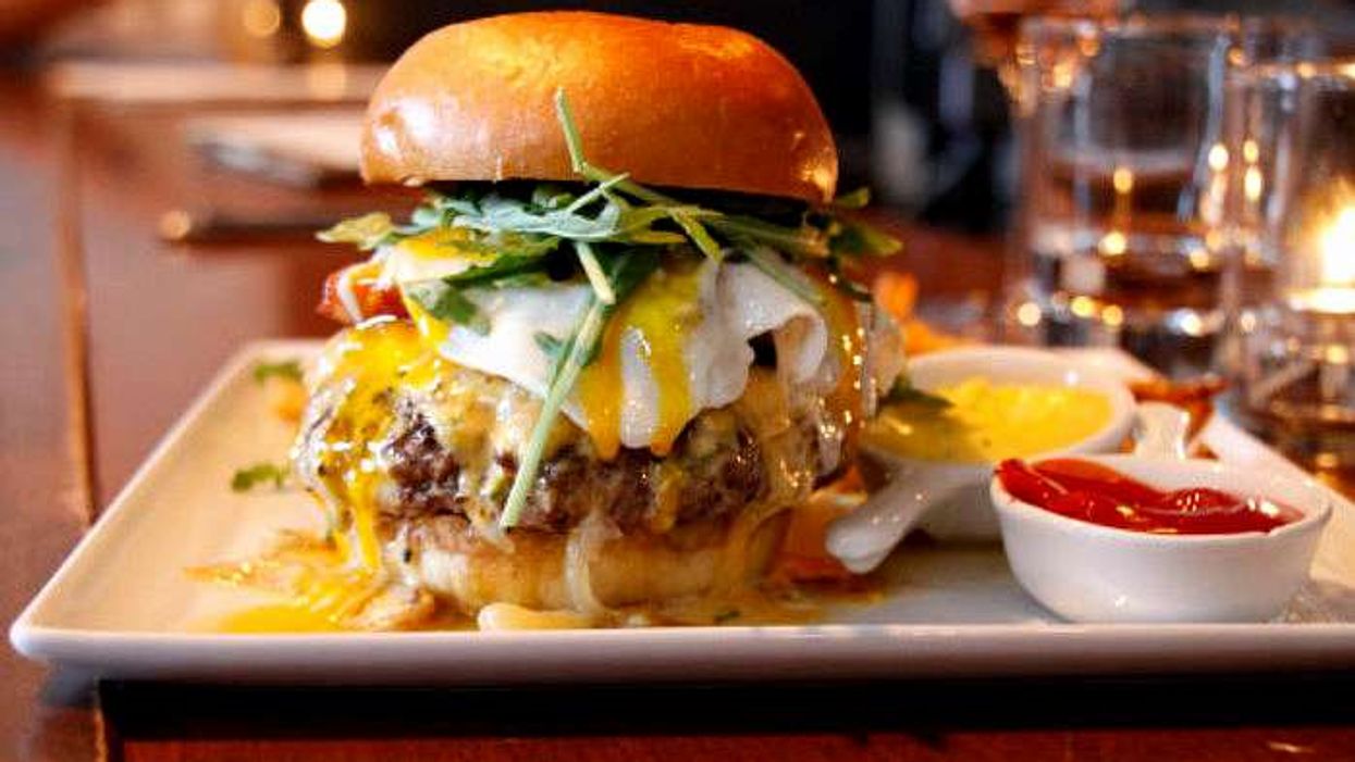 Les 9 endroits à Montréal où manger la meilleure bouffe cochonne