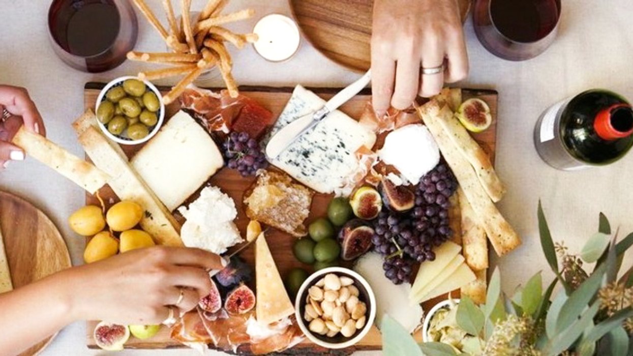 Comment faire la soirée vins et fromages parfaite en 5 étapes faciles