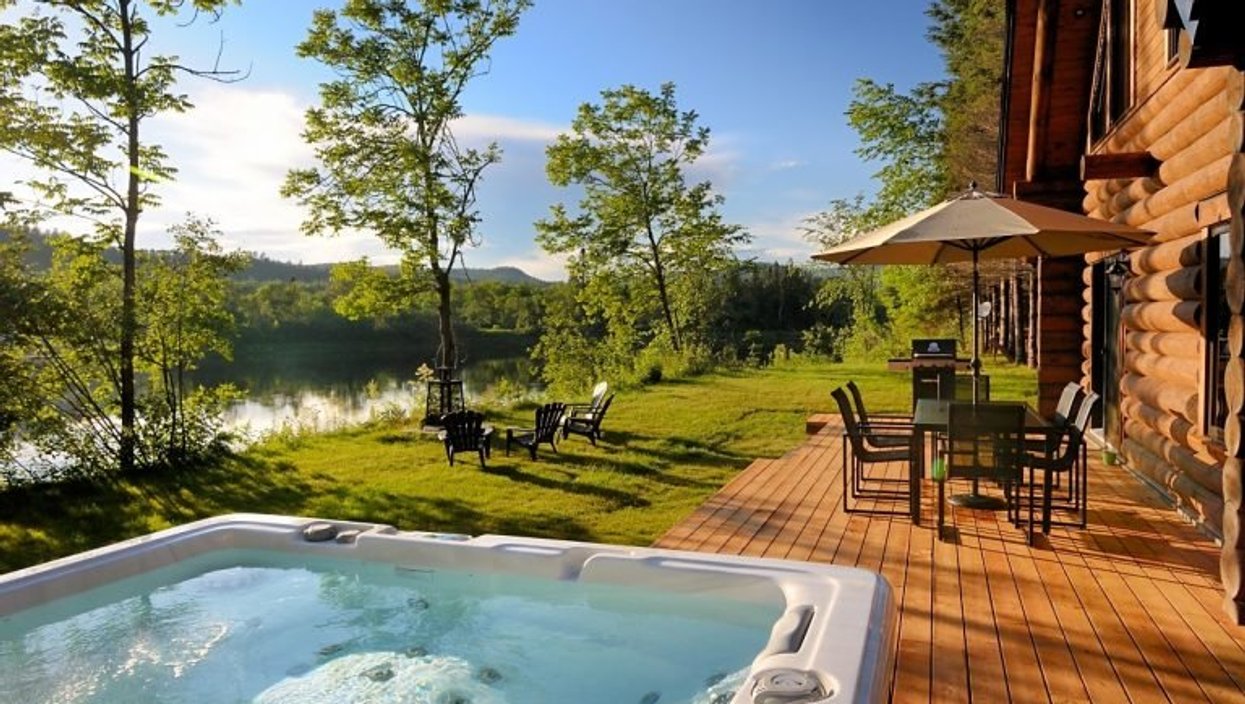 10 chalets à louer entre amis sur le bord de l'eau au Québec