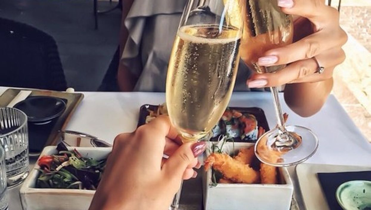 12 restaurants où tu peux bien manger ET apporter ton vin à Québec