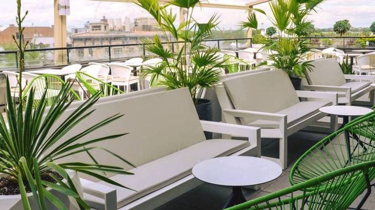 La nouvelle terrasse où tu vas vouloir passer ton été à Montréal