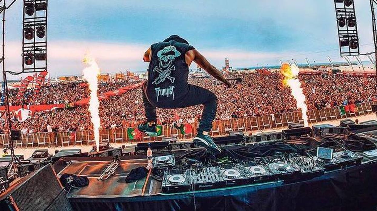 Un énorme festival EDM GRATUIT débarque à Montréal ce week-end!