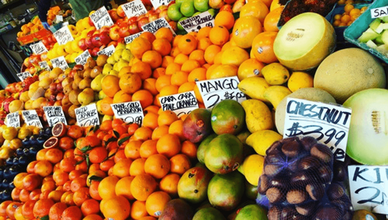8 marchés à Montréal où tu peux trouver des fruits pour pas cher