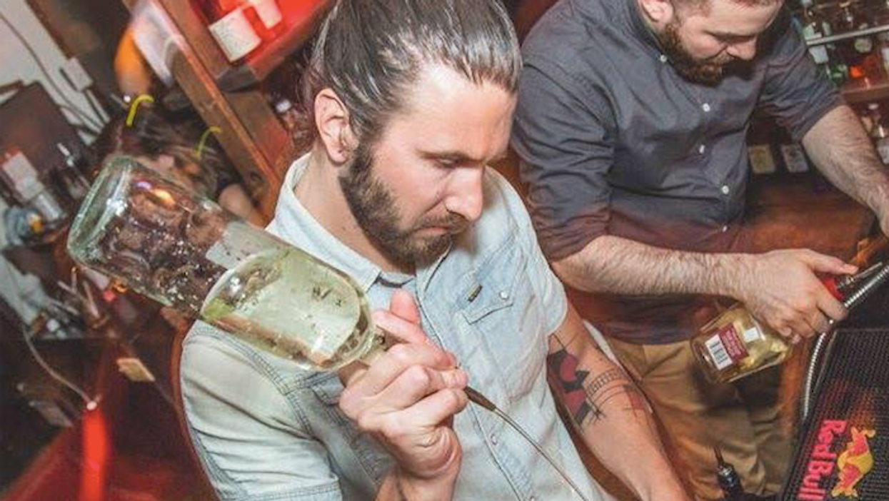 12 bars où trouver les plus beaux barmen du Plateau Mont-Royal
