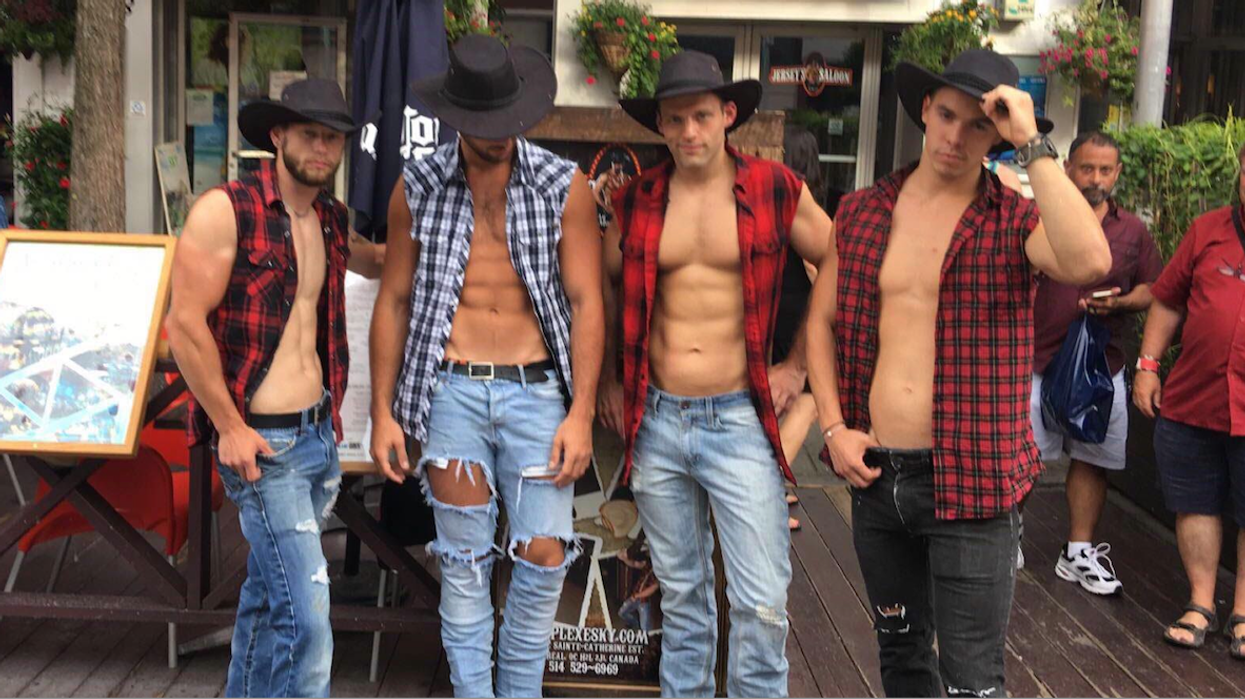 Un bar Coyote Ugly au masculin vient d'ouvrir à Montréal et tu dois y aller