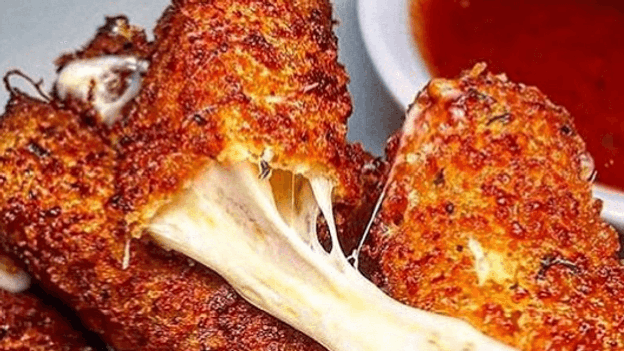 La recette beaucoup trop cochonne de mozza sticks qui changera ta vie