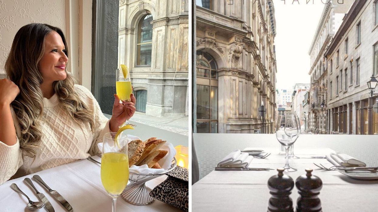 Izabelle Bee qui tient un cocktail et regarde par la fenêtre. Droite : Vue du Vieux-Montréal à travers la fenêtre du restaurant Bonaparte.