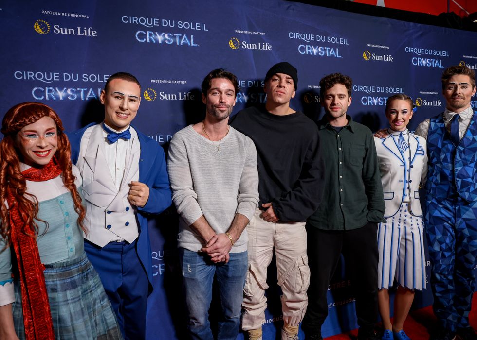 Joey Scarpellino, Antoine Pilon et Alexandre Bacon sur le tapis rouge du Cirque du Soleil.