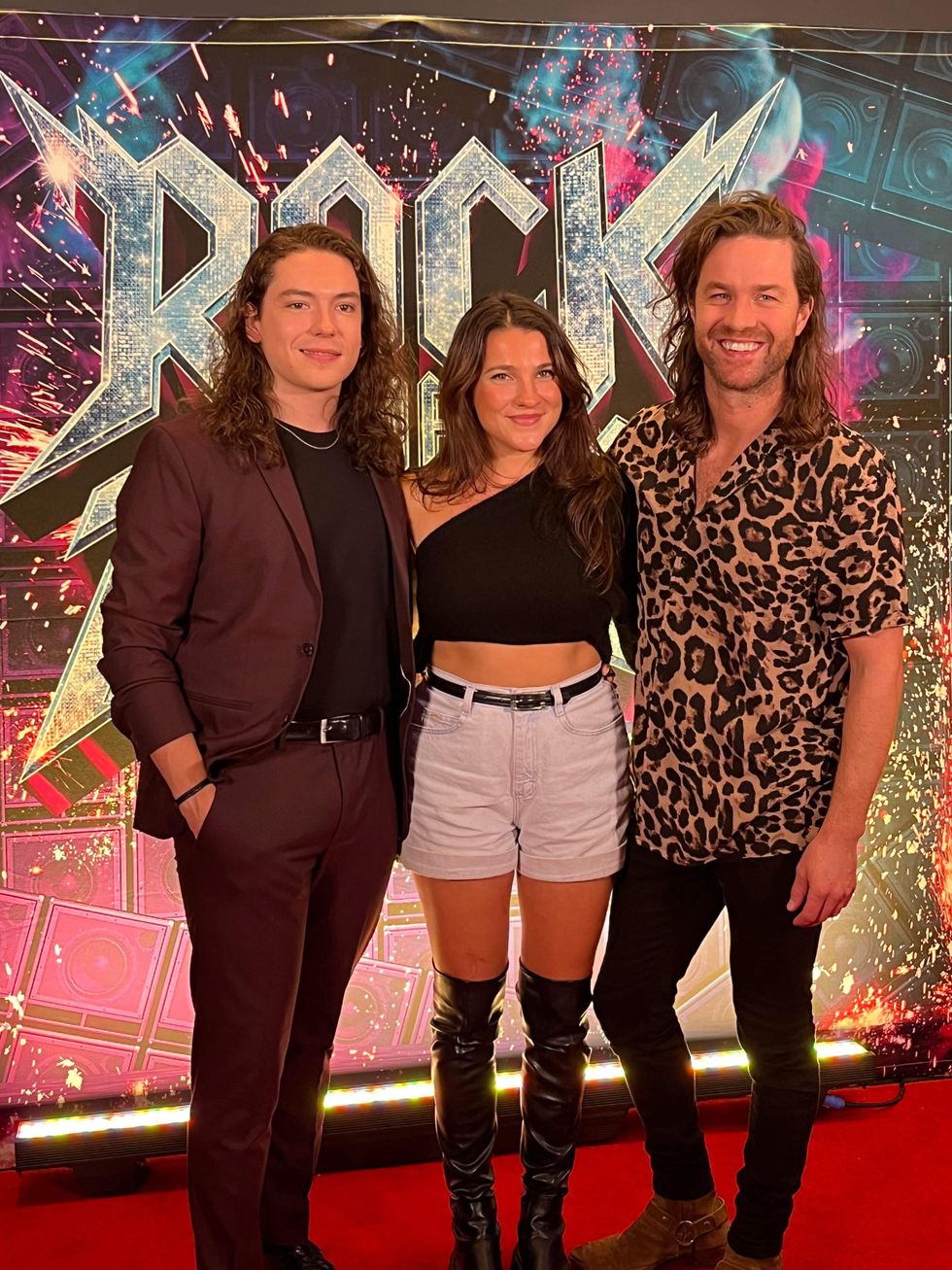 Jordan Donoghue, Lunou Zucchini et R\u00e9mi Chass\u00e9 au tapis rouge de Rock of Ages.