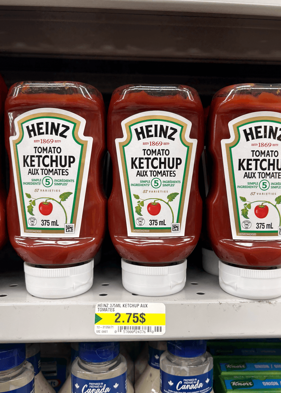 Ketchup Heinz sur les tablettes du Dollarama.