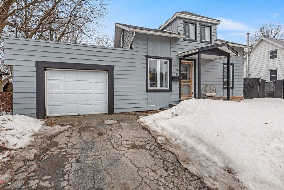 L'ext\u00e9rieur de la maison.