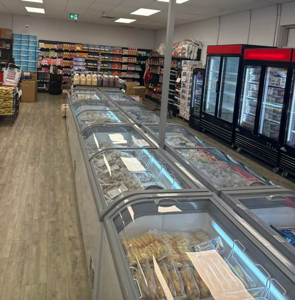 L'\u00e9picerie d'aubaines Liquidation Marie \u00e0 Laval.