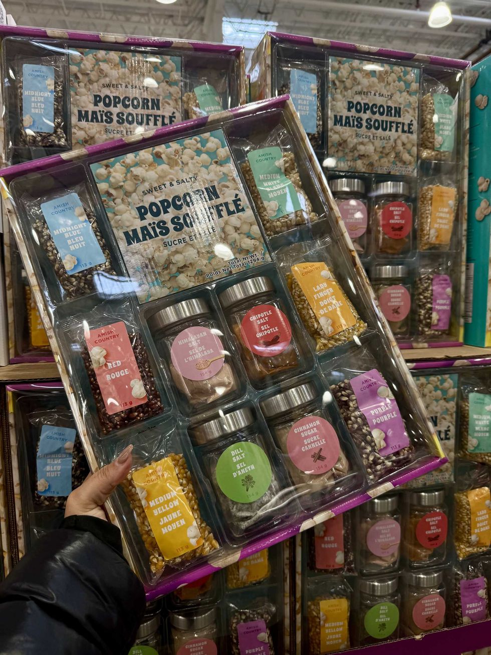 L\u2019ensemble popcorn Amish Country incluant grains et assaisonnements au Costco