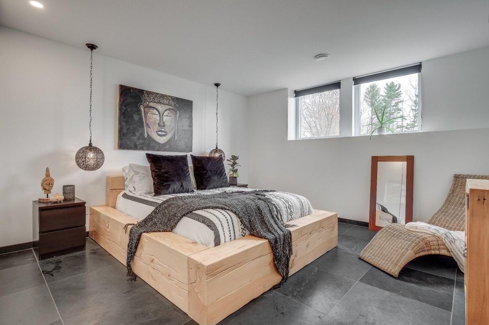 L'une des chambres \u00e0 coucher.