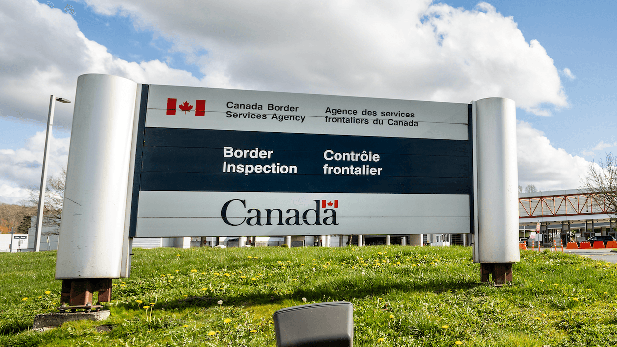 La bannière d'un contrôle frontalier de L'Agence des services frontaliers du Canada.