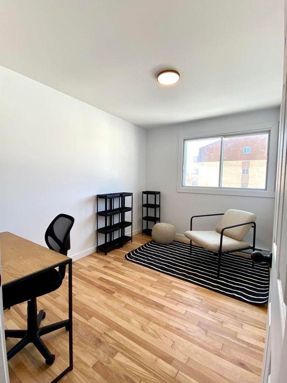 La deuxi\u00e8me chambre d'un des logements d'Adamo Marinacci.