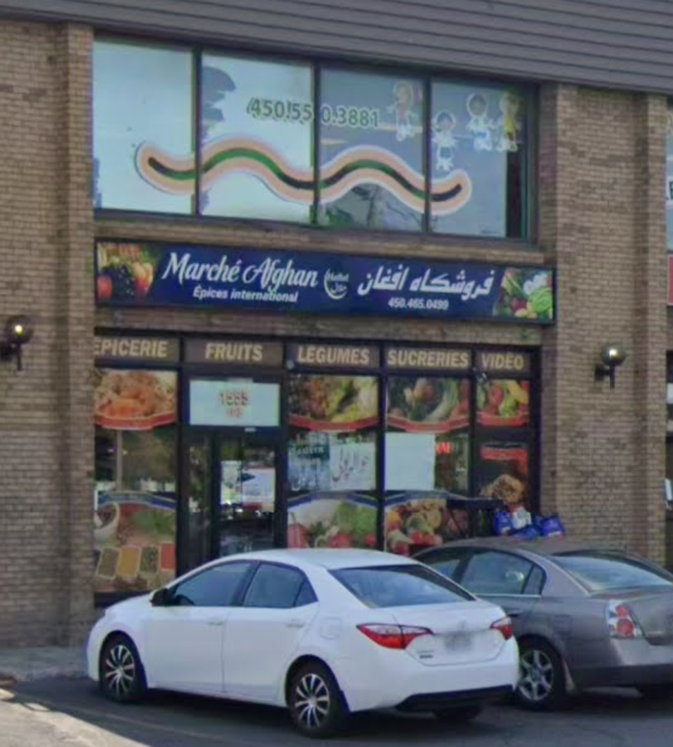 La devanture du March\u00e9 Afghan.