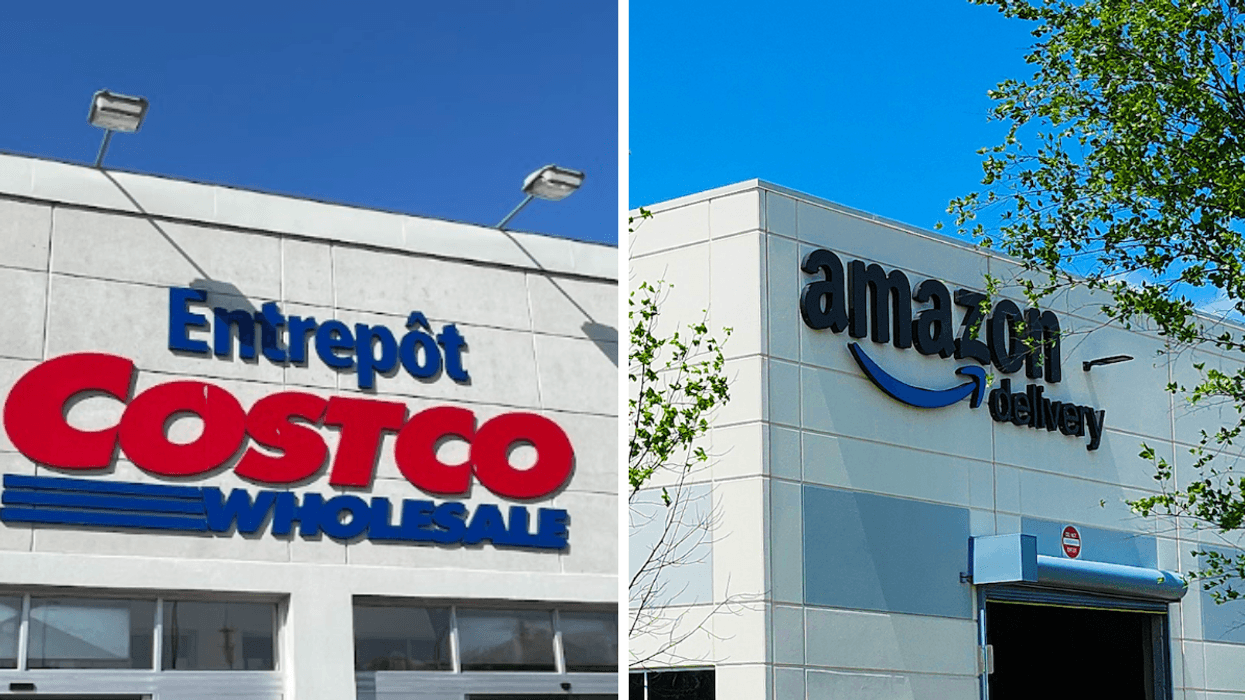 La façade d'un Costco. Droite : La façade d'un bâtiment Amazon.