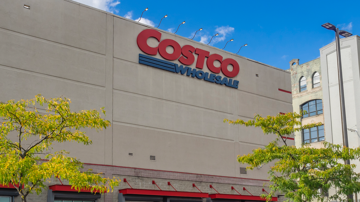 La façade du Costco de Brooklyn, New York, États-Unis.
