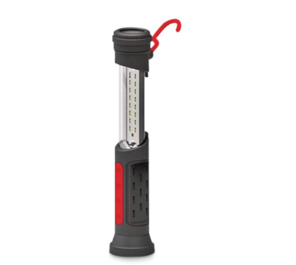 La lampe de travail rechargeable MotoMaster \u00e0 16 DEL vendue chez Canadian Tire.