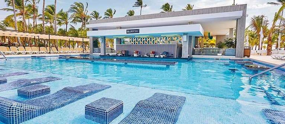 La piscine du Riu Bambu.