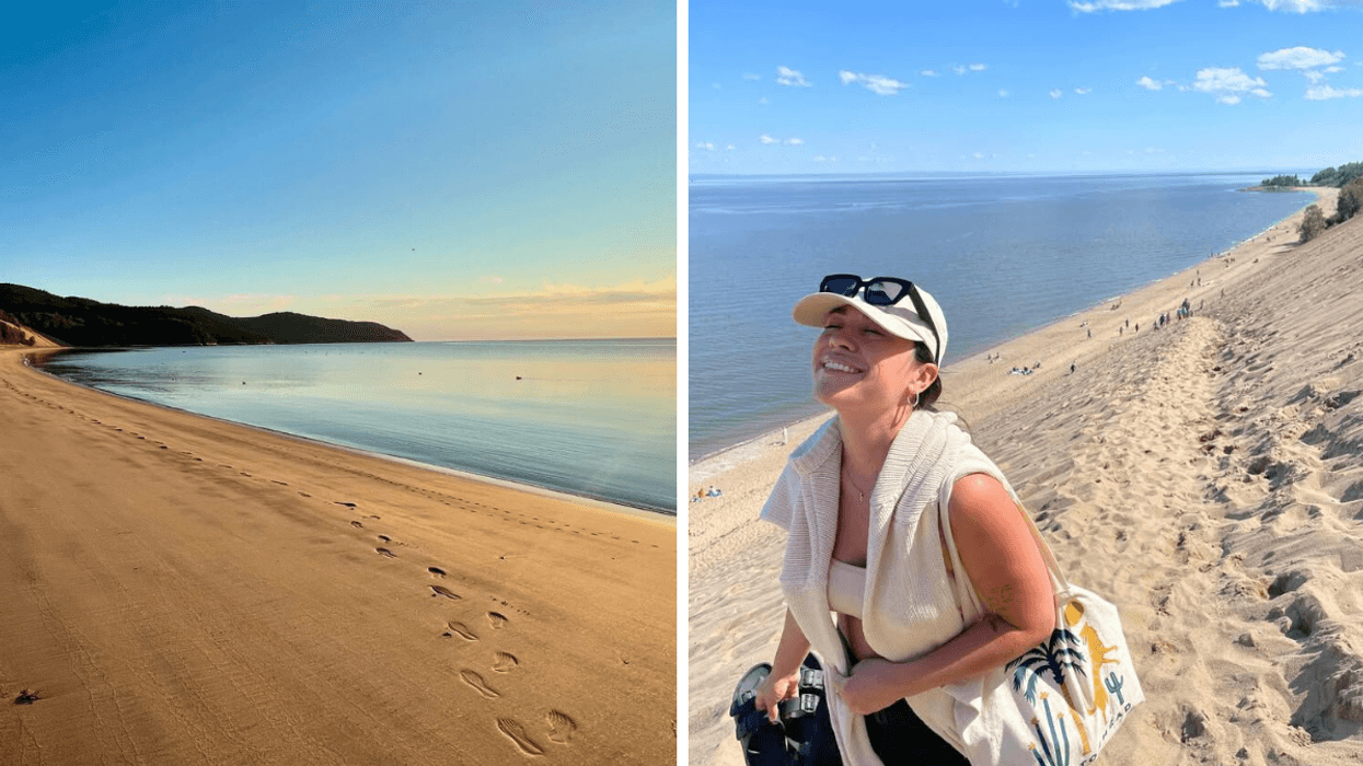 La plage des dunes de Tadoussac. Droite : Une personne sur les dunes de Tadoussac.