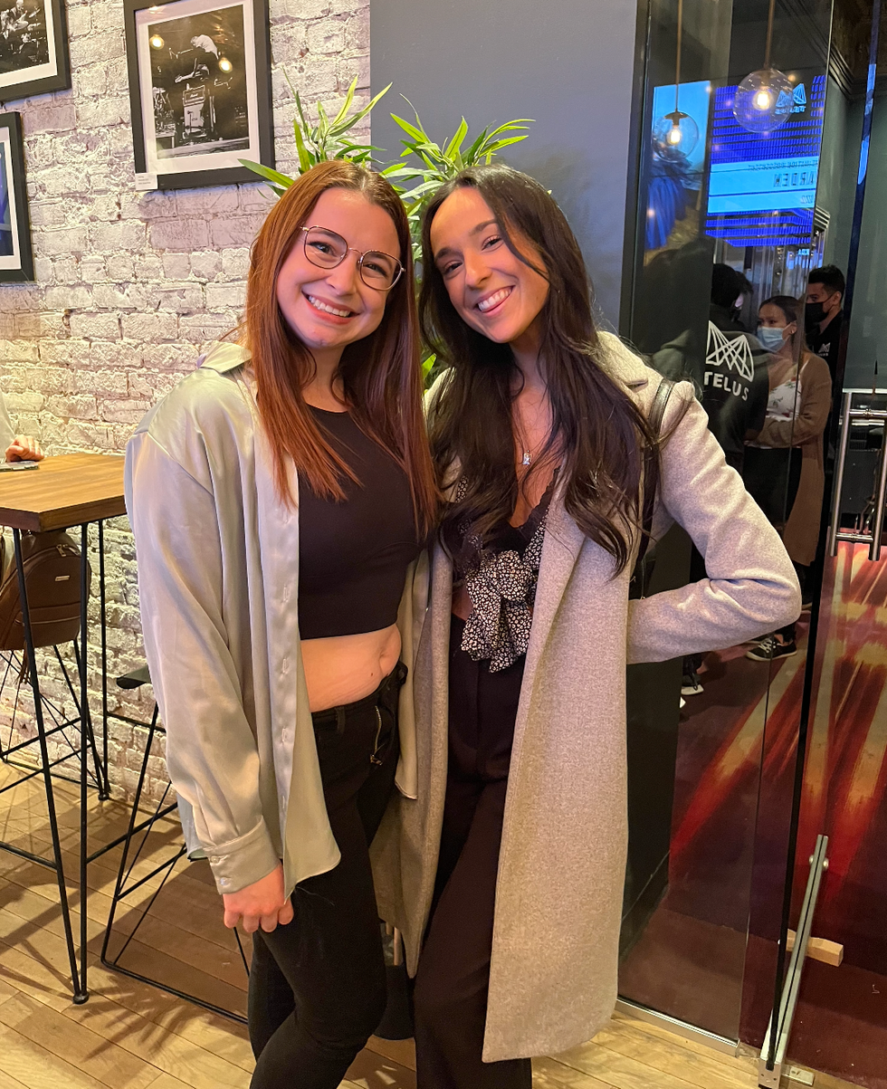 Laura-Gabriel Peyramaure et son amie.