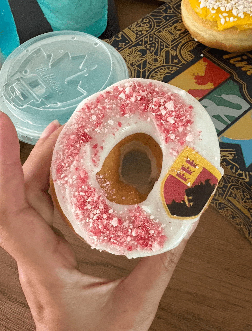 Le beigne Griffondor du Tim Hortons.