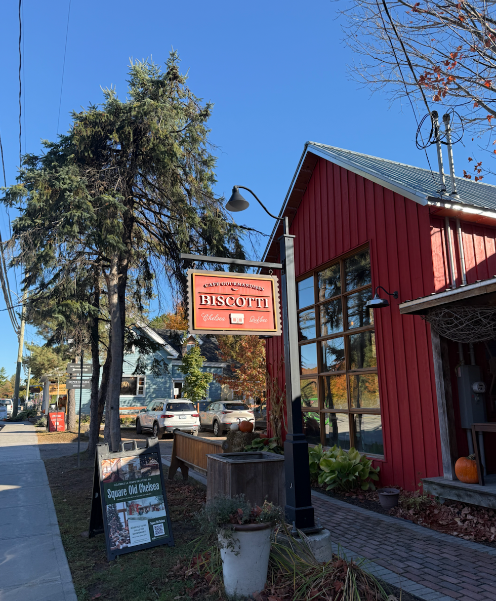 Le Caf\u00e9 Gourmand Biscotti & Cie \u00e0 Old Chelsea.