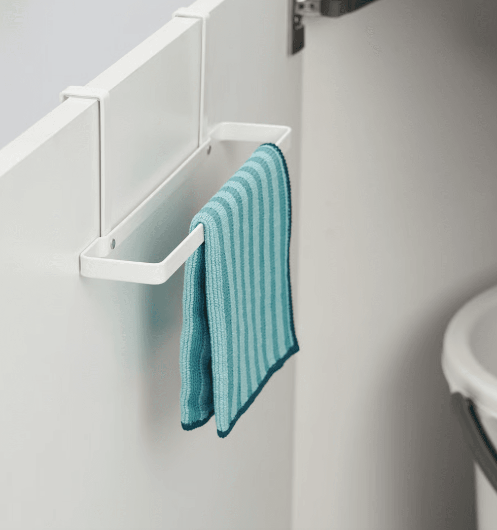 Le porte-serviette P\u00c5LYCKE chez IKEA.