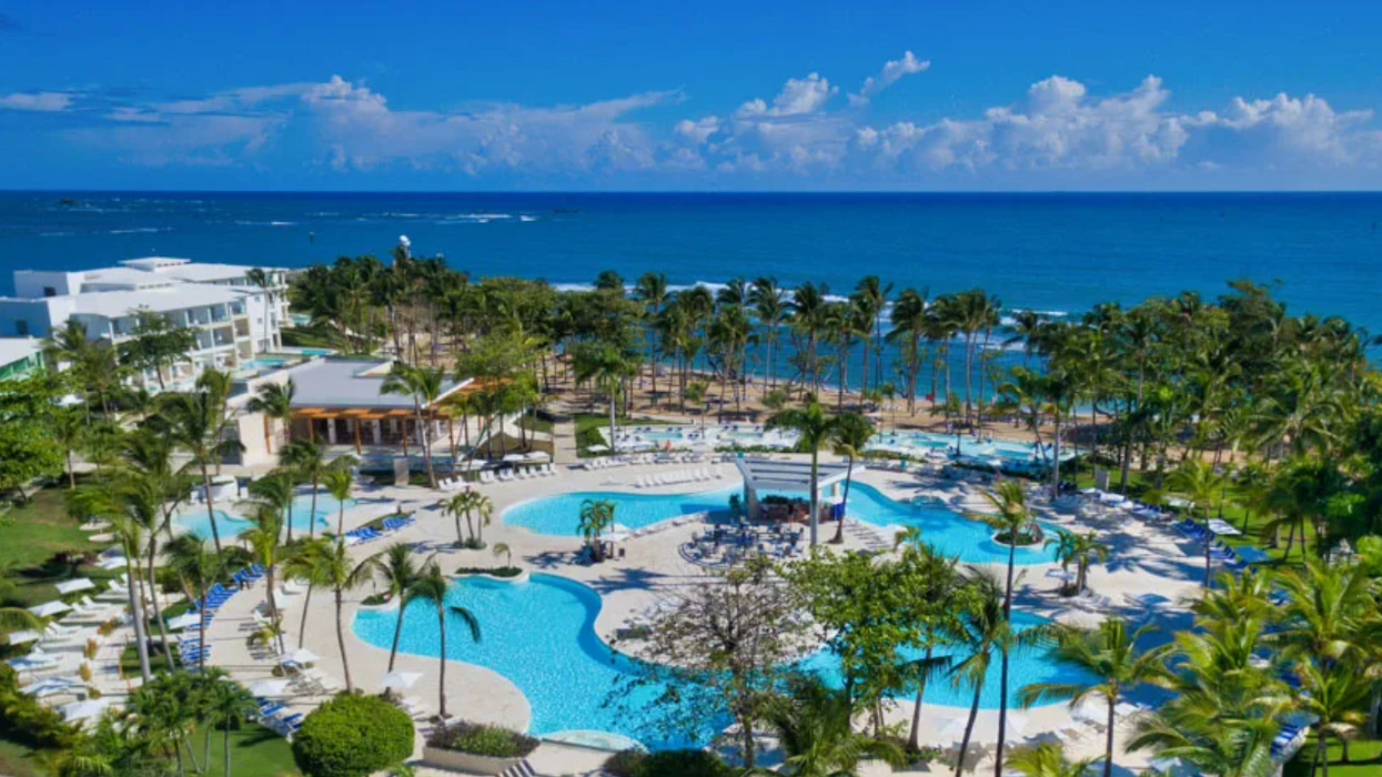 Le resort du Senator Puerto Plata Spa Resort en République dominicaine, avec ses piscines, ses palmiers et l'accès à la plage.