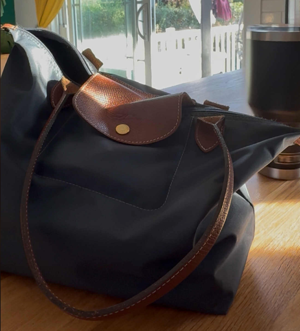 Le sac Longchamp trouv\u00e9 au Renaissance.
