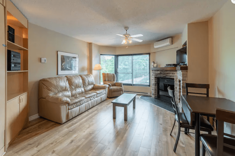 Le salon d'un des condos.