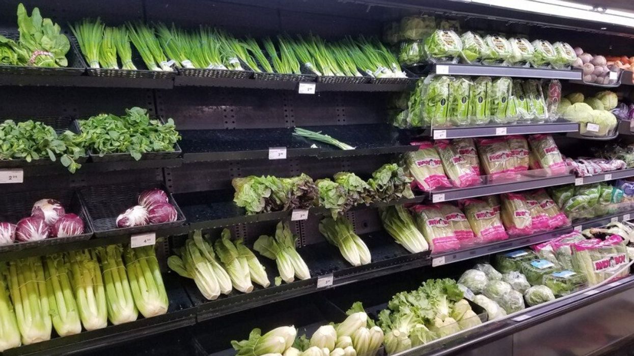 Légumes verts dans une épicerie au Canada.