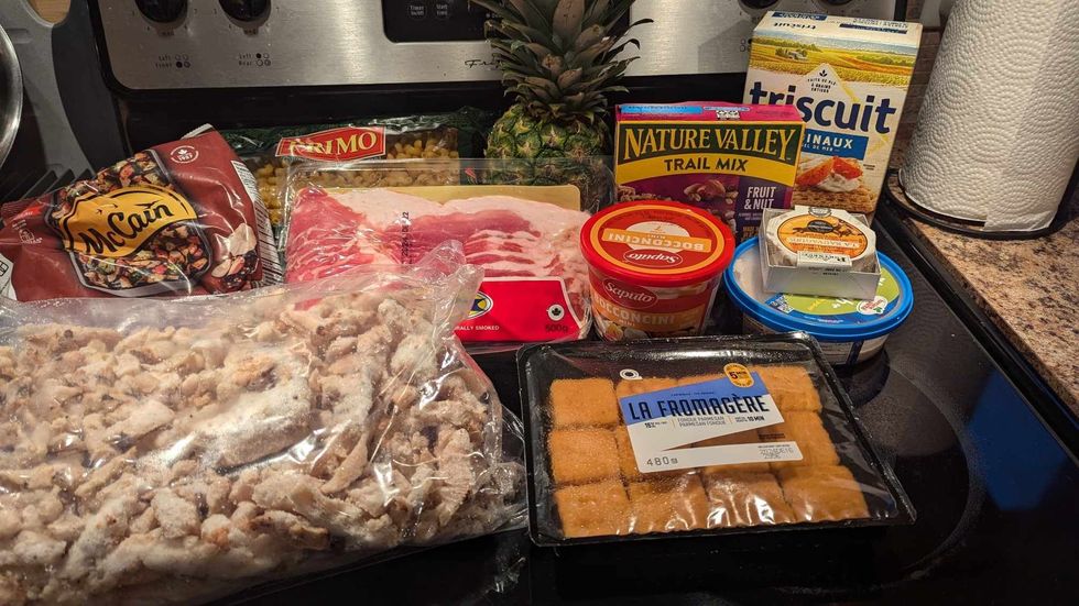 Les aliments achet\u00e9s au Liquidation Marie.