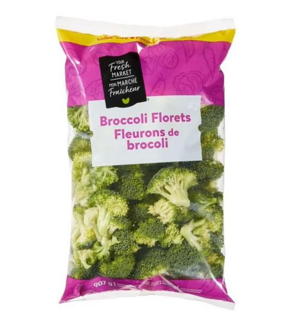 Les fleurons de brocoli dans leur emballage.