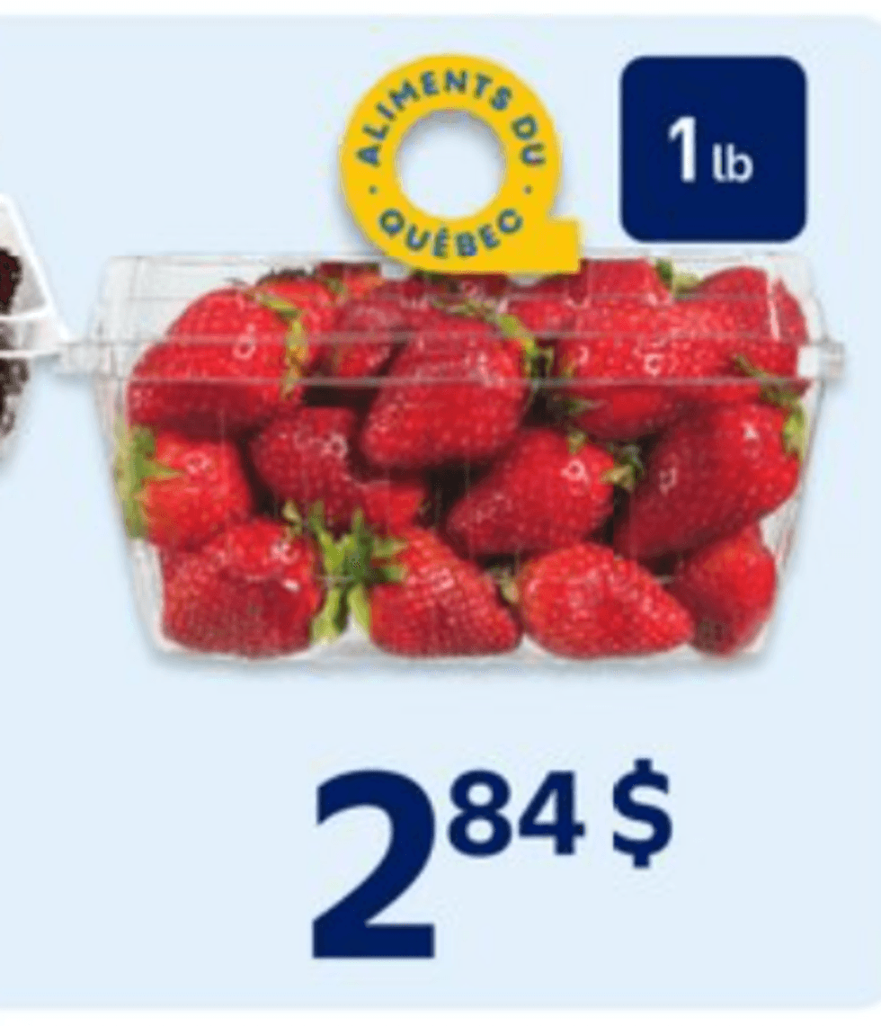 Les fraises en rabais dans la circulaire du Walmart.