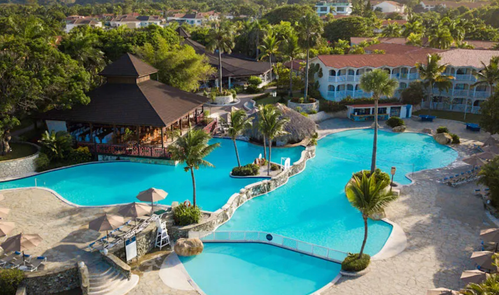 Les piscines du Lifestyle Tropical Beach Resort And Spa.