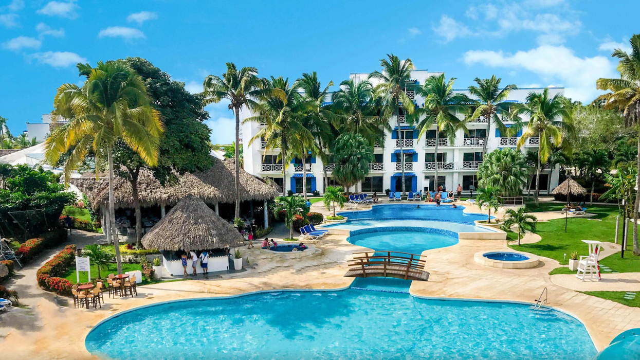 Les piscines, spas et bars du Playa Blanca Hotel And Resort Panama.