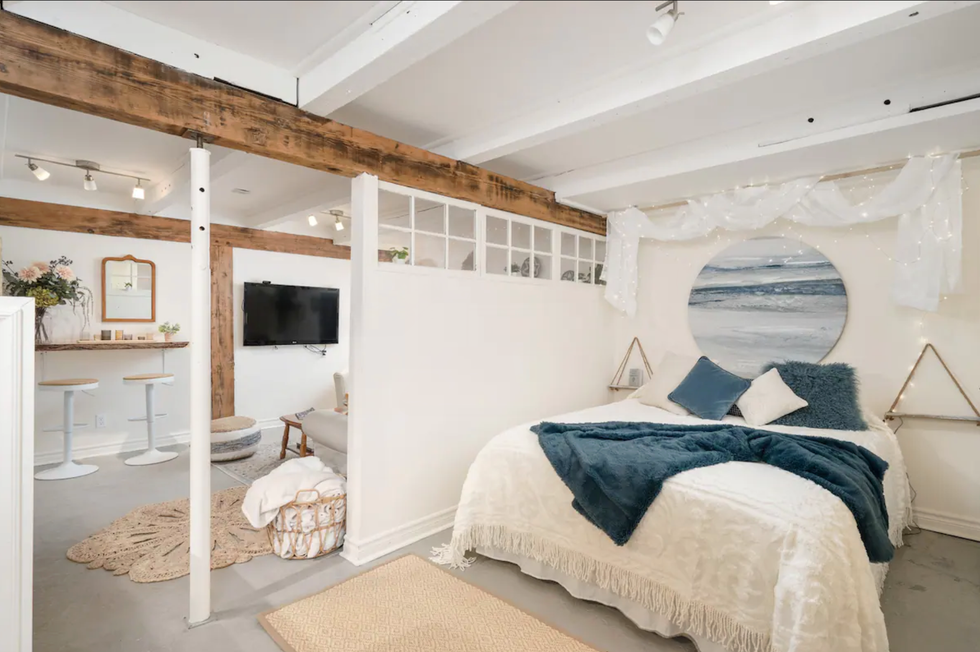 Loft \u00e0 louer sur Airbnb.