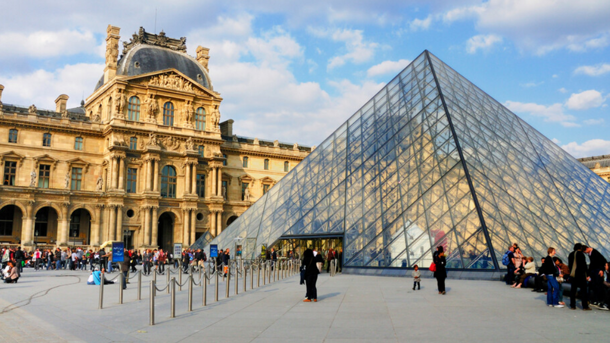 Louvre.